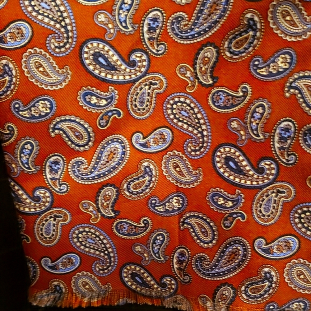 Jos. A. Bank men's scarf - Picture 6 of 8